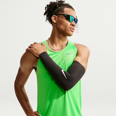 Nike Stride Men's Dri-FIT ADV Running Tank Top. Nike.com